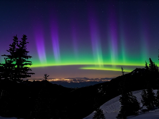 Northern Lights dazzle Oregon, Washington as G4 storm hits
